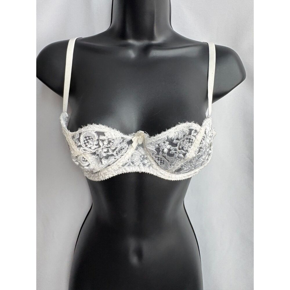 Vintage Trendsetters White Lace Balconette Bra Size 36B Intimates Victorian Cute